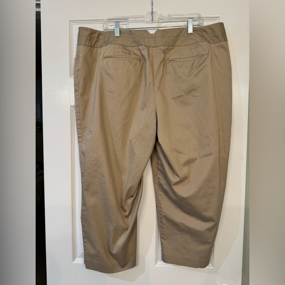 Lane Bryant Khaki Capri Pants - Picture 2 of 4
